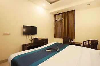 *** Hotel Fabhotel Phase 2 Sahara Mall Gurgaon India